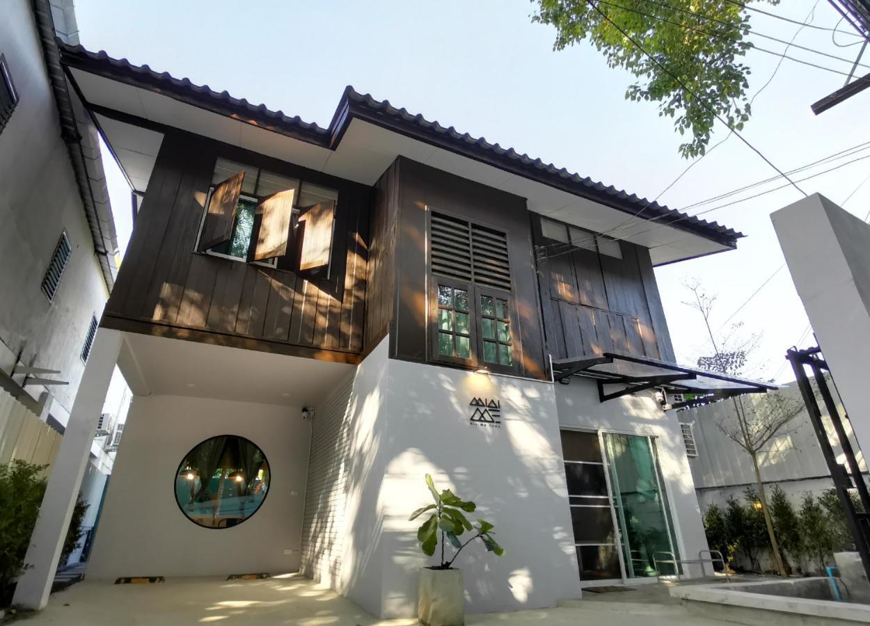 Mini-Me Home, A Cozy Entire House In Old City Chiang Mai Bagian luar foto