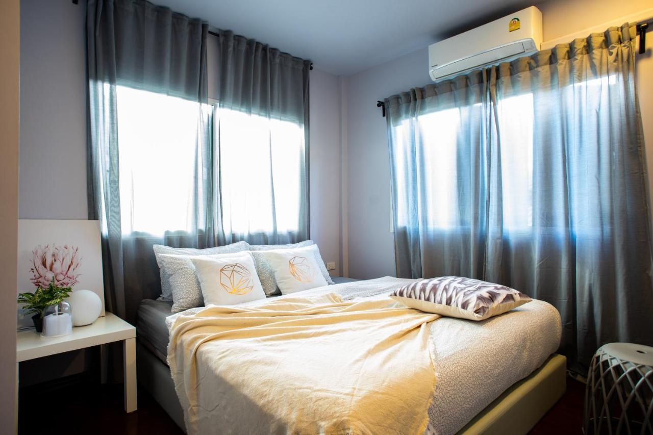 Mini-Me Home, A Cozy Entire House In Old City Chiang Mai Bagian luar foto